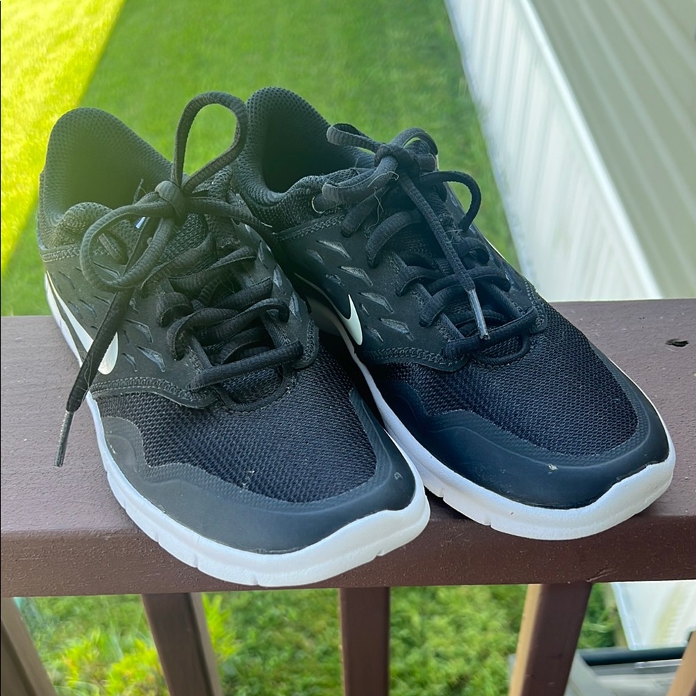 Nike Orive NM Women’s Athletic Shoes